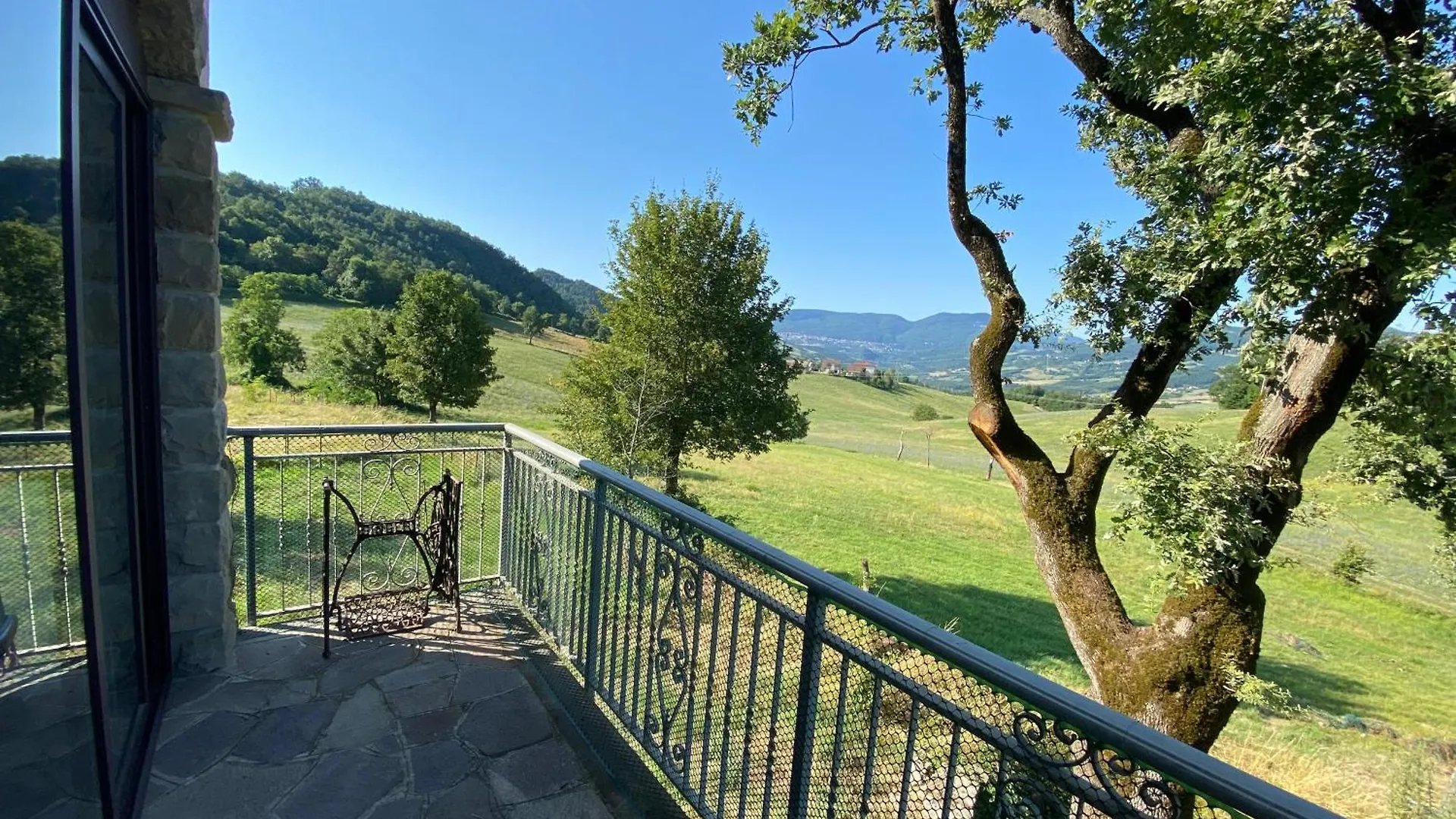 Le Querce Villa Castiglione dei Pepoli Italy